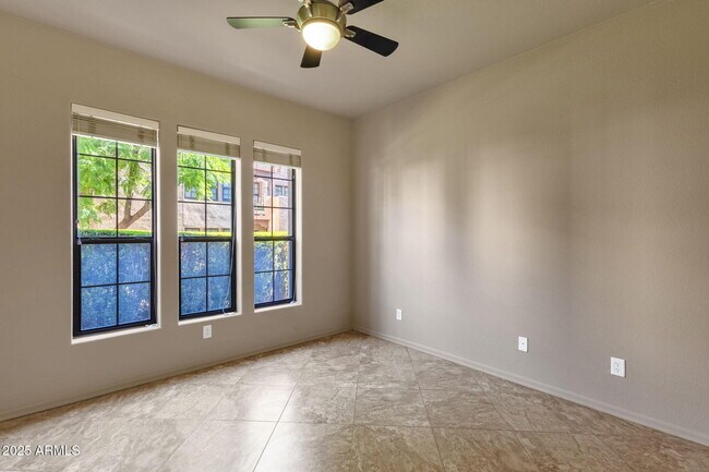 Building Photo - 12438 N Saguaro Blvd