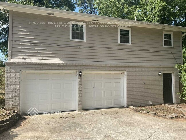 Building Photo - 3269 Robin Hood Ln