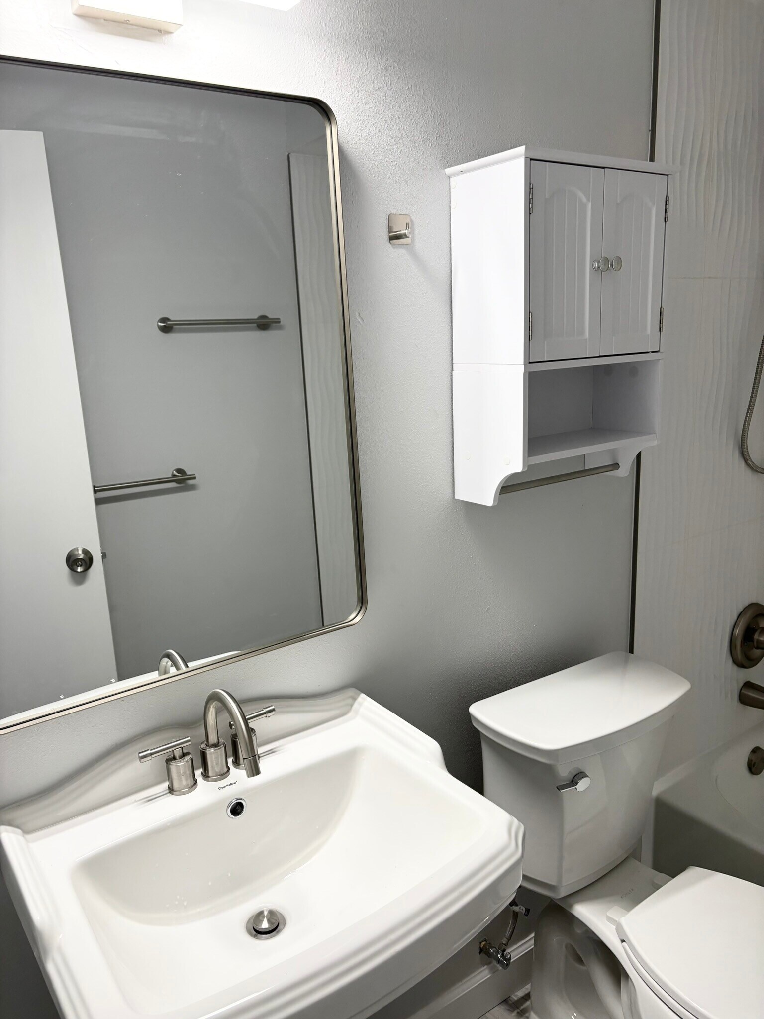 Building Photo - 115 Springwood Cir