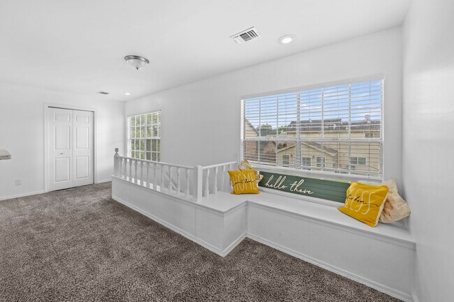 Building Photo - 16723 Running Quail Ct