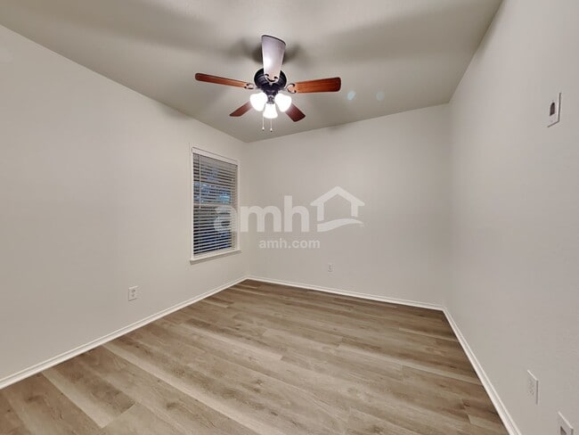 Building Photo - 14129 Cedar Post Dr