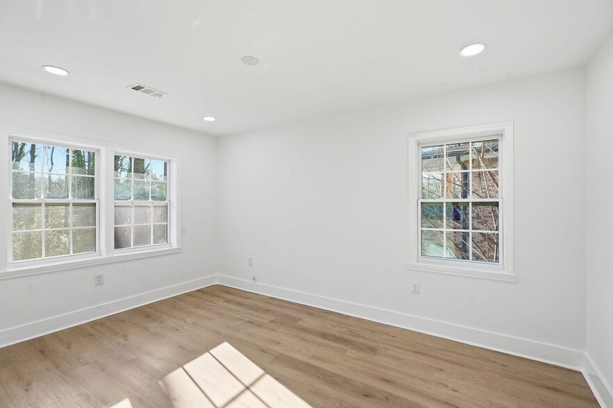 Building Photo - 167 Rockmart Dr SW