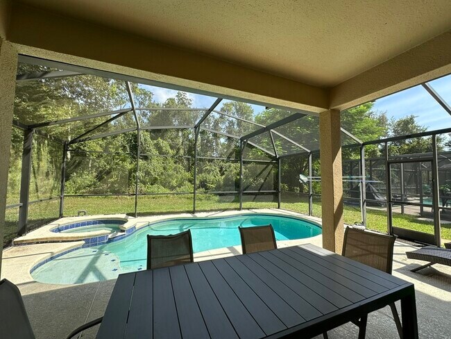 Building Photo - 1025 Cypress Pointe Blvd