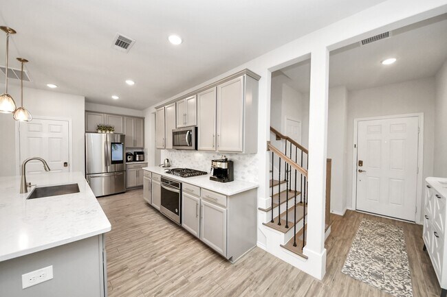 Building Photo - 3116 Dakota Falls Dr