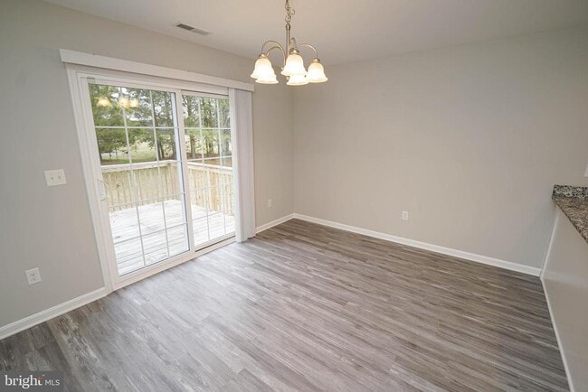 Building Photo - 2007 S Old Mill Dr