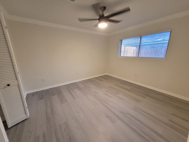 Building Photo - 1813 Bahama Dr