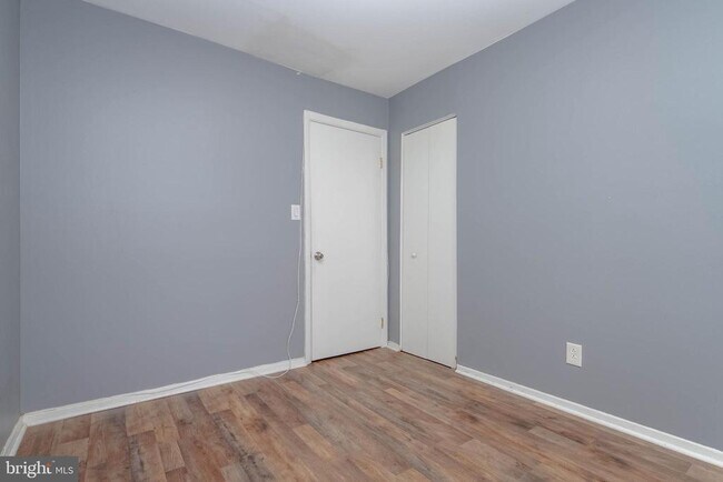 Building Photo - 4409 Falls Bridge Dr