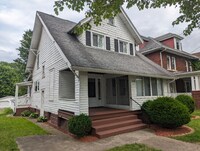 Building Photo - 2208 Highland Ave