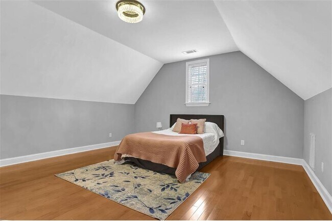 Building Photo - 110 Stanley Oaks Pl