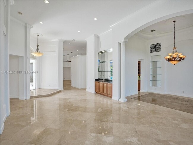 Building Photo - 16291 Bristol Pointe Dr