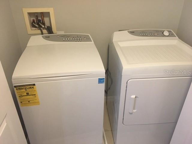 Building Photo - 1115 Oak Pond Dr