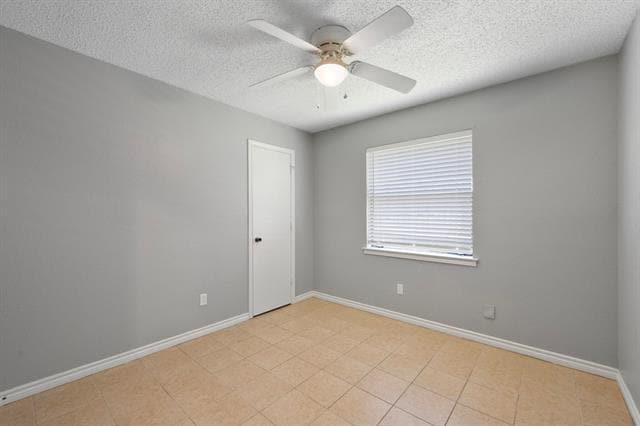 Building Photo - 3415 S Meadow Dr