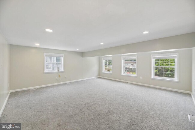 Building Photo - 713 Mimosa Cove Rd