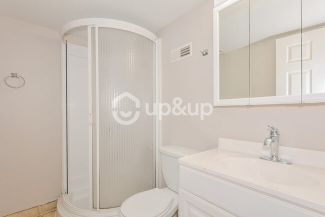 Building Photo - Fantastic 2bd/2ba home! Let yourself in!