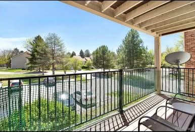Building Photo - 401 S Kalispell Way