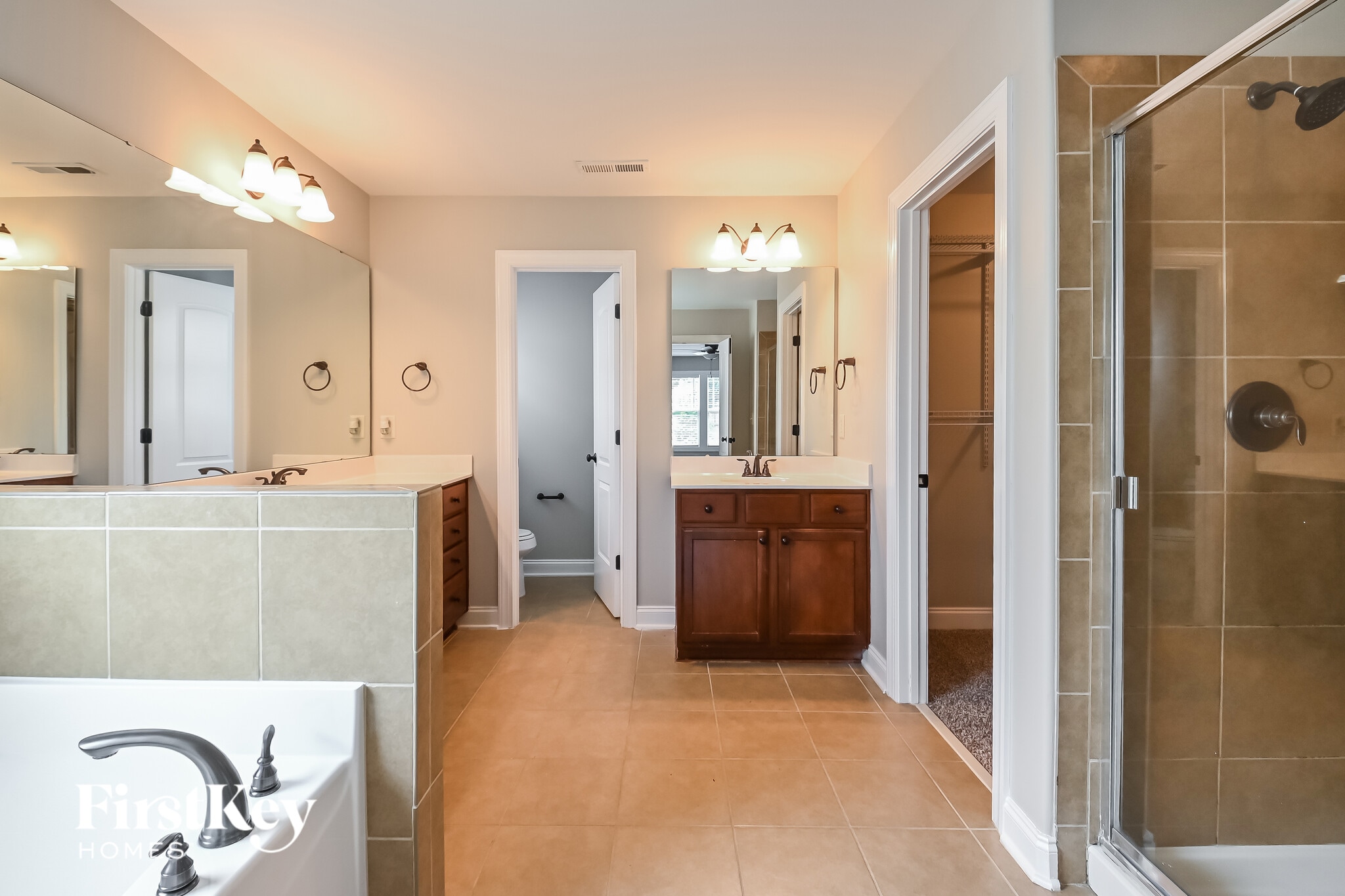 Building Photo - 1011 Bridlemine Dr