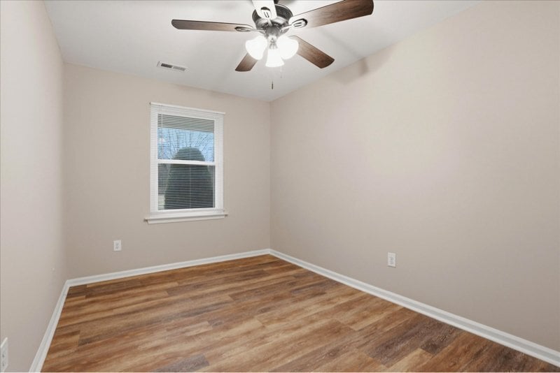 Building Photo - 4546 Rosemarie Dr