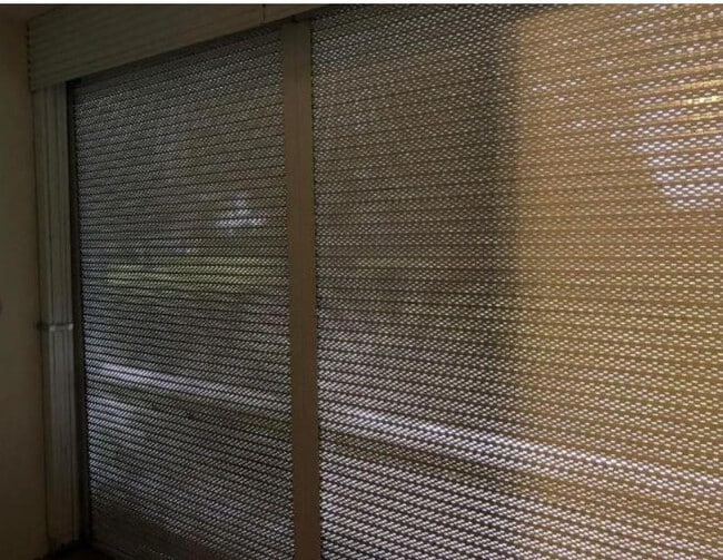 Building Photo - 91 Ventnor E