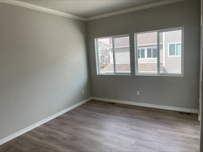 Building Photo - 7864 Bone Crk Pt