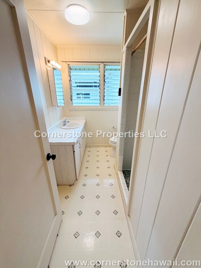 Building Photo - 45-583 Paleka Rd