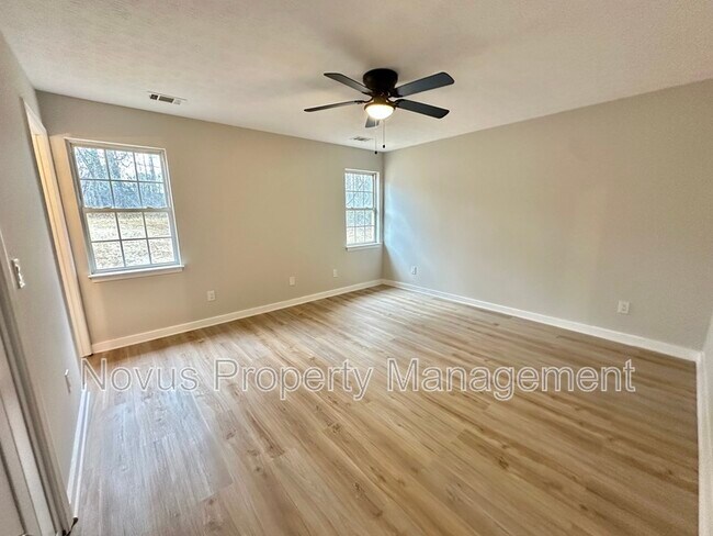 Building Photo - 427 Old Newnan Rd