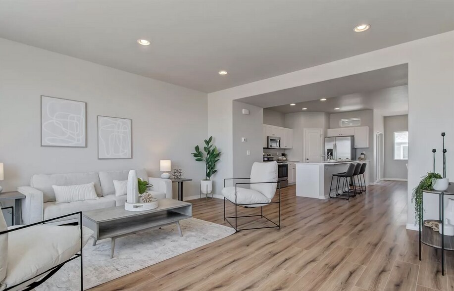 Building Photo - 7468 Johnsontown Hts