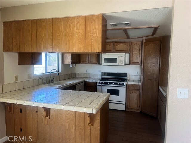 Building Photo - 26682 Mainsail Ln