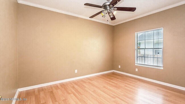 Building Photo - 3237 Mayflower St