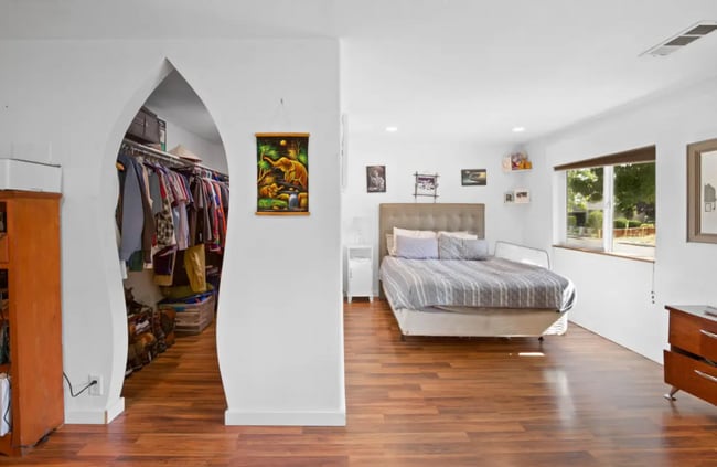 Building Photo - 990 Janes Rd