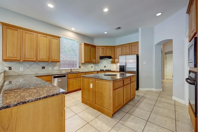 Building Photo - 11909 Portofino Dr