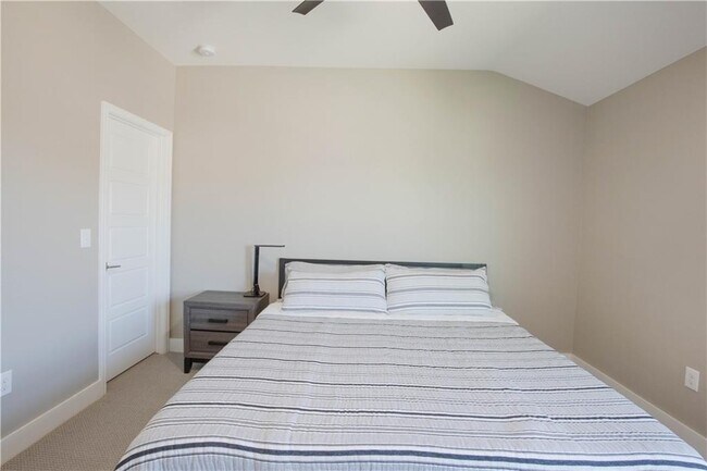 Building Photo - 7413 Groundhog Wy