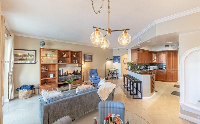 Building Photo - 3255 NE 184th St