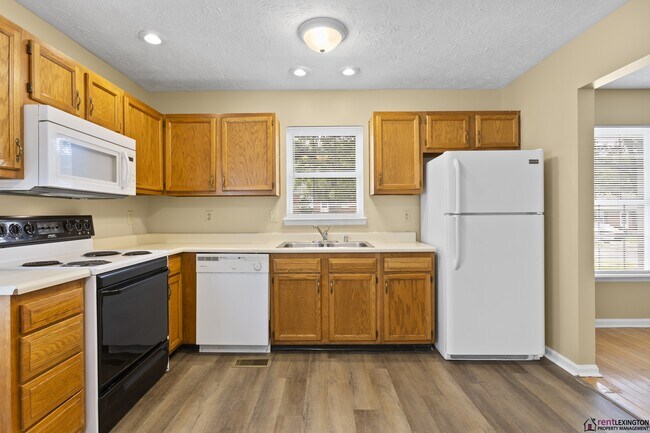 Building Photo - 531 Bell Pl Dr