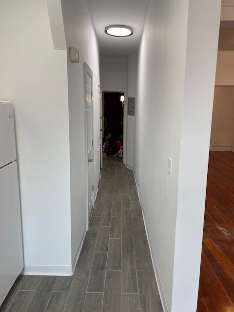 Building Photo - 456 72nd St
