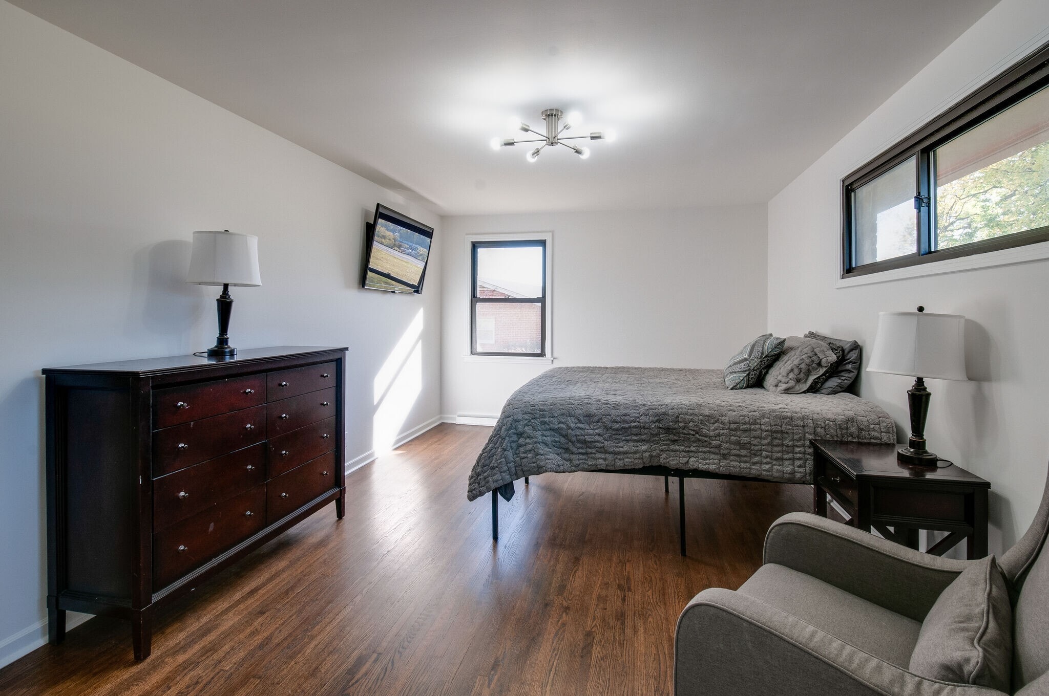Master Bedroom 1 - upstairs - 930 Havenhill Dr