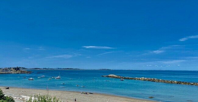 Crescent beach - 50 Summit Ave