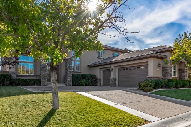 Building Photo - 9805 Queen Charlotte Dr