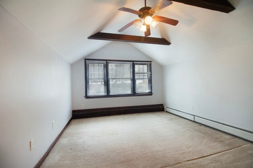 Building Photo - 21B Hoydens Hill Rd