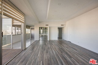 Building Photo - 7250 Franklin Ave