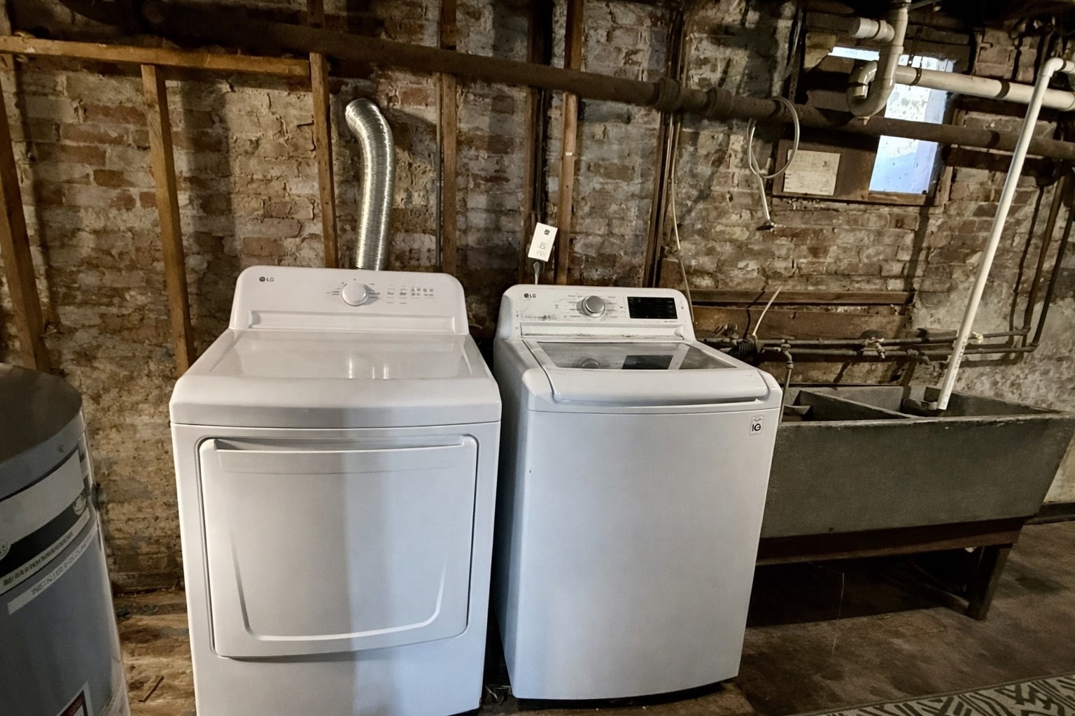 Laundry - 16 Lincoln St