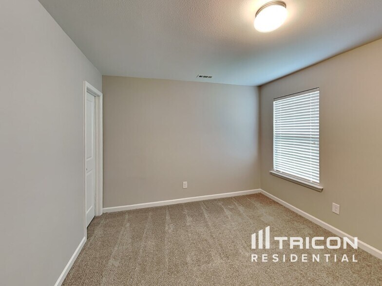 Building Photo - 103 Harvest Pointe Dr
