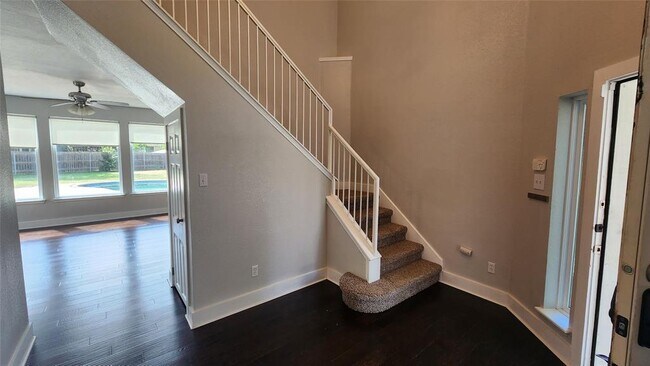 Building Photo - 8404 Tetbury Cove