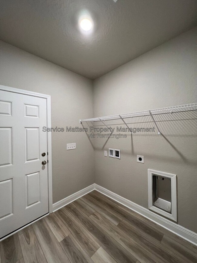 Building Photo - 5349 Parkside Dr