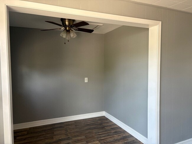 Building Photo - Studio Apartment with 1 Bathroom in Histor...