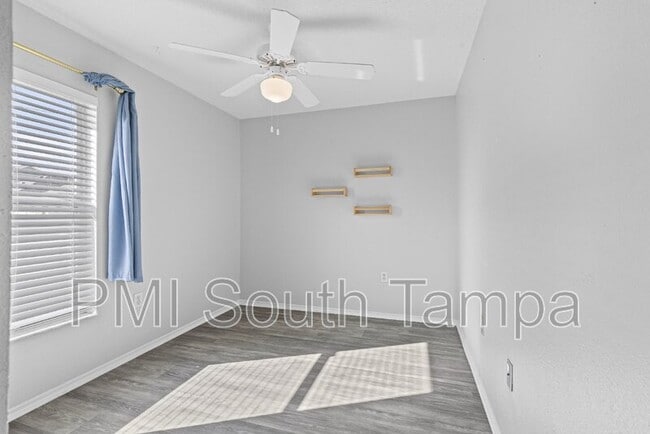 Building Photo - 7515 S Westshore Blvd