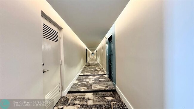 Building Photo - 1000 S Ocean Blvd