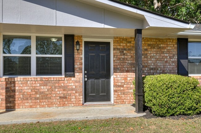 Building Photo - 3423 Cannongate Dr