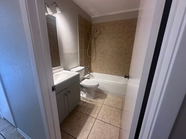 Building Photo - CUTE 3/2 NESTLED ON A CORNER LOT IN CONVER...