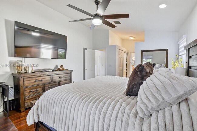 Building Photo - 18950 SW 16th St