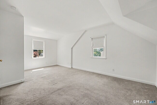 Building Photo - 21 Victory Ct